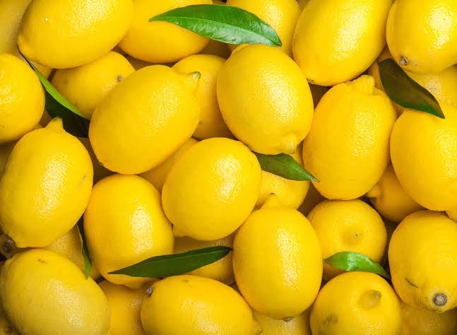 Glass of lemonade